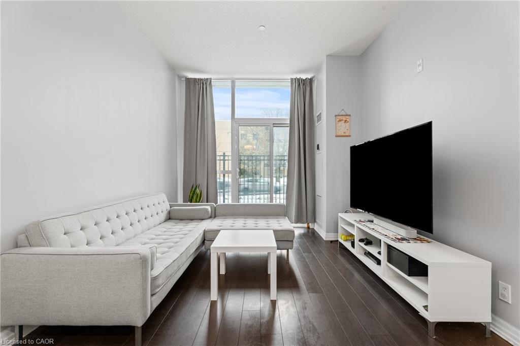 104-80 Esther Lorrie Drive, Toronto, ON - Indoor