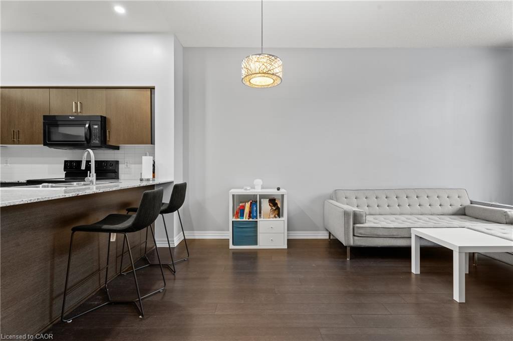 104-80 Esther Lorrie Drive, Toronto, ON - Indoor