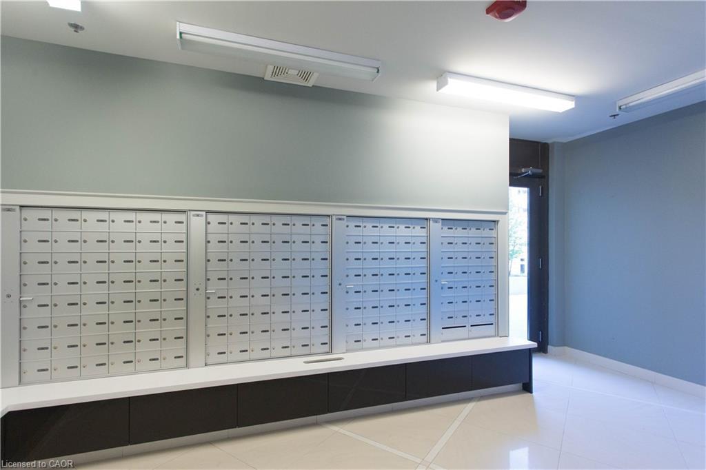 104-80 Esther Lorrie Drive, Toronto, ON - Indoor Photo Showing Other Room