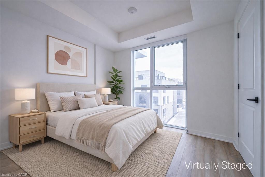 403-345 Wheat Boom Drive, Oakville, ON - Indoor Photo Showing Bedroom