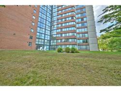 504-1240 Marlborough Court Oakville, ON L6H 3K7
