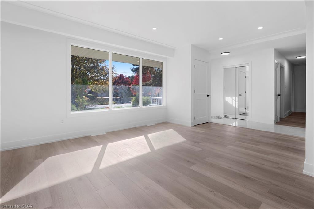 Upper-17 Old Coach Road, St. Catharines, ON - Indoor