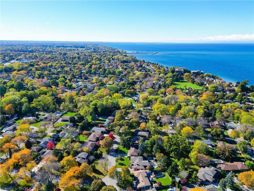 Upper-17 Old Coach Road, St. Catharines, ON - Outdoor With Body Of Water With View