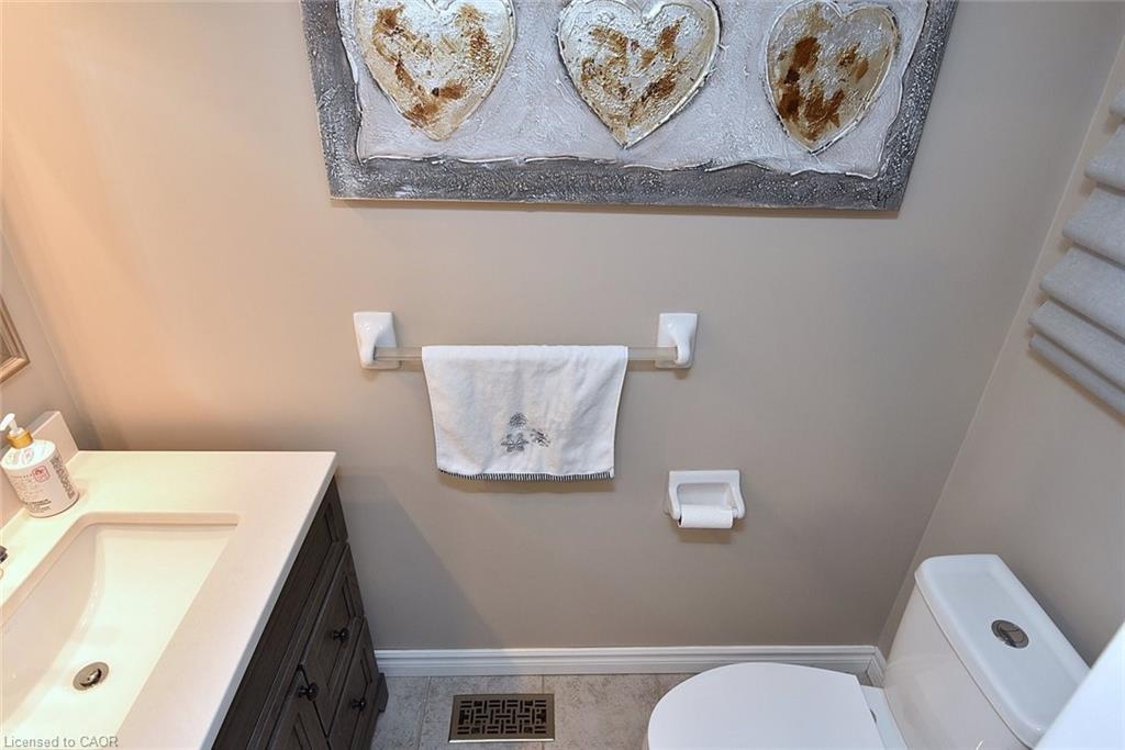 20-1245 Stephenson Drive, Burlington, ON - Indoor Photo Showing Bathroom