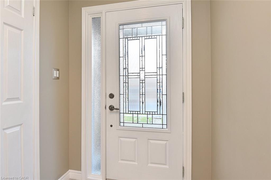 20-1245 Stephenson Drive, Burlington, ON - Indoor Photo Showing Other Room