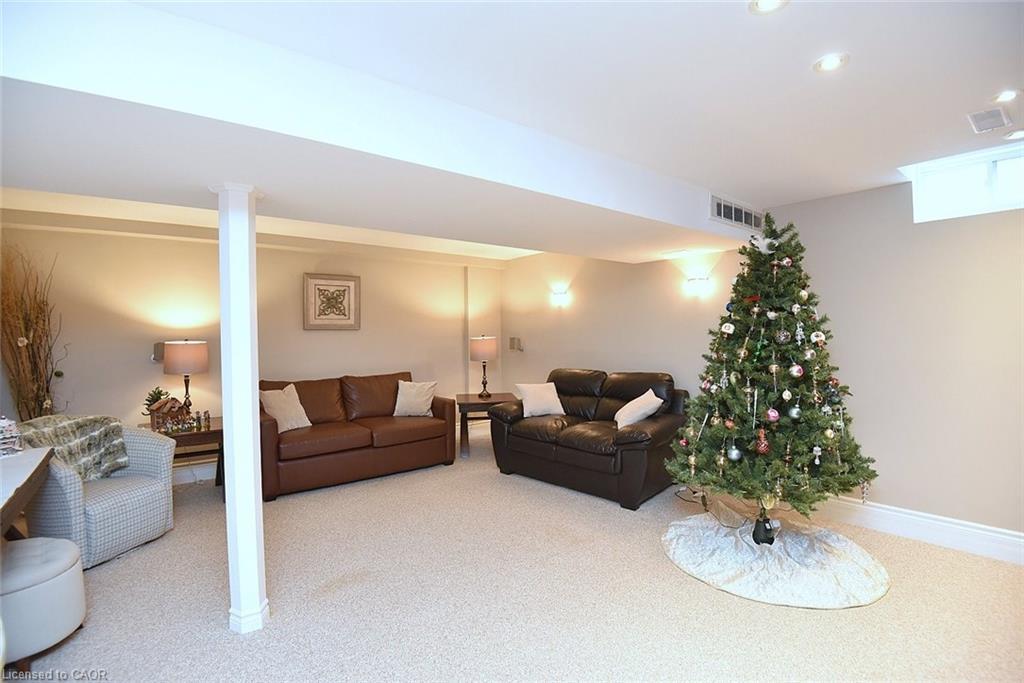 20-1245 Stephenson Drive, Burlington, ON - Indoor Photo Showing Other Room