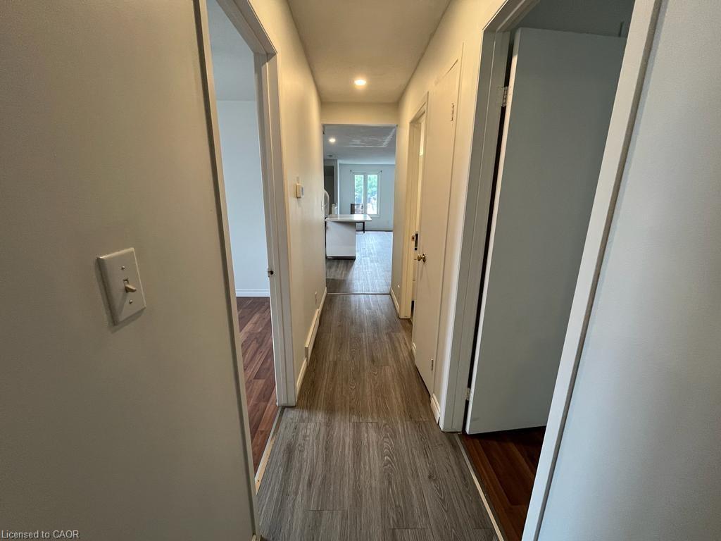 Main-38 Mayfair Drive, Welland, ON - Indoor Photo Showing Other Room