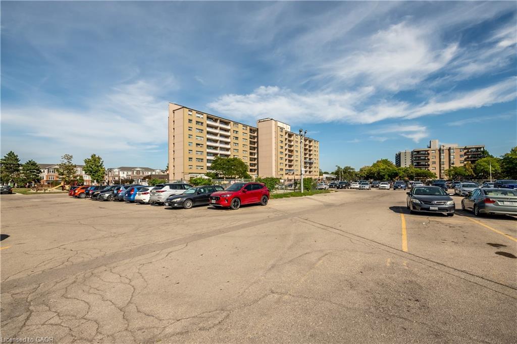 501-15 Nicklaus Drive, Hamilton, ON - Outdoor With View