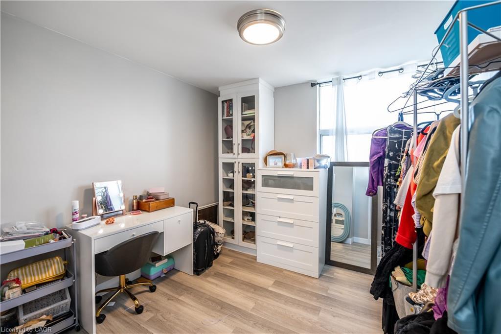 501-15 Nicklaus Drive, Hamilton, ON - Indoor Photo Showing Office