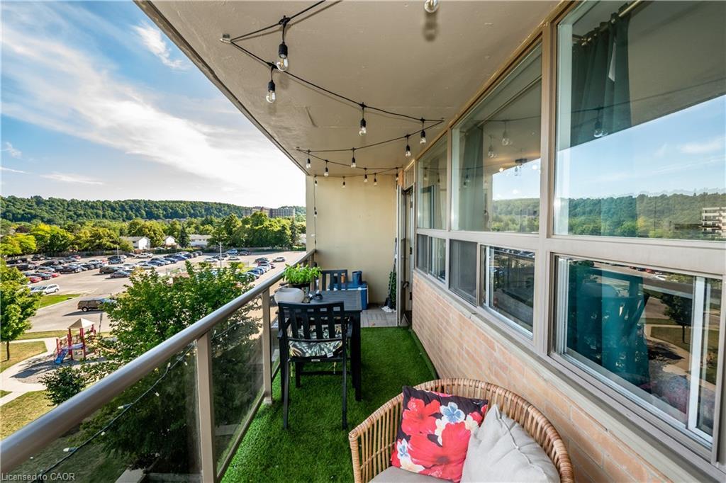 501-15 Nicklaus Drive, Hamilton, ON - Outdoor With View With Exterior