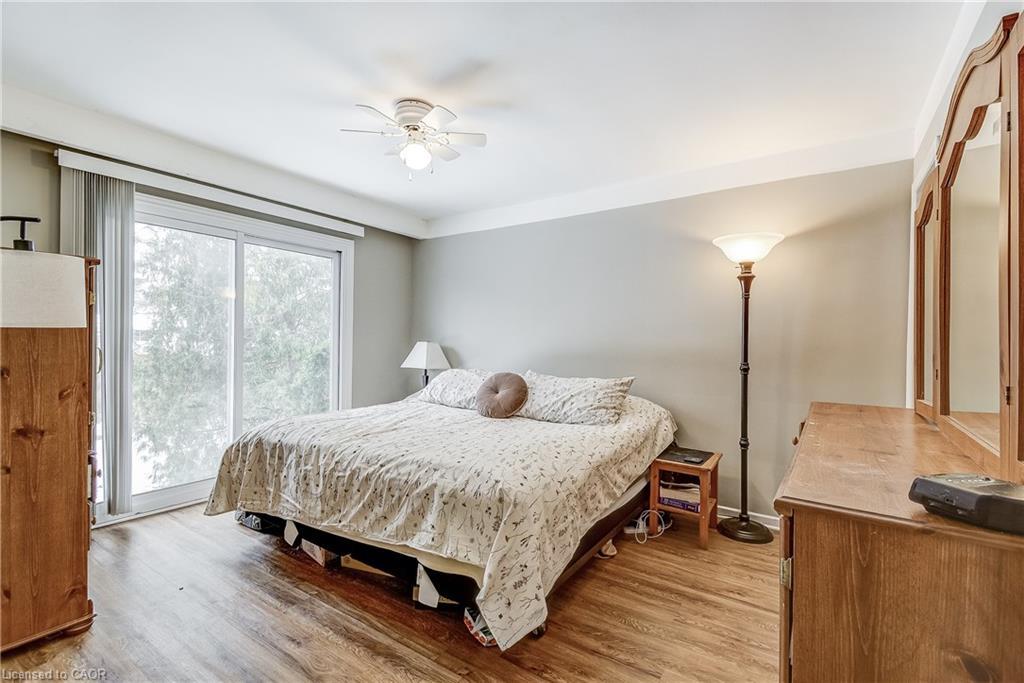 2145 Sandringham Drive, Burlington, ON - Indoor Photo Showing Bedroom
