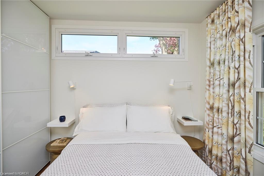 18 Graham Avenue, St. Catharines, ON - Indoor