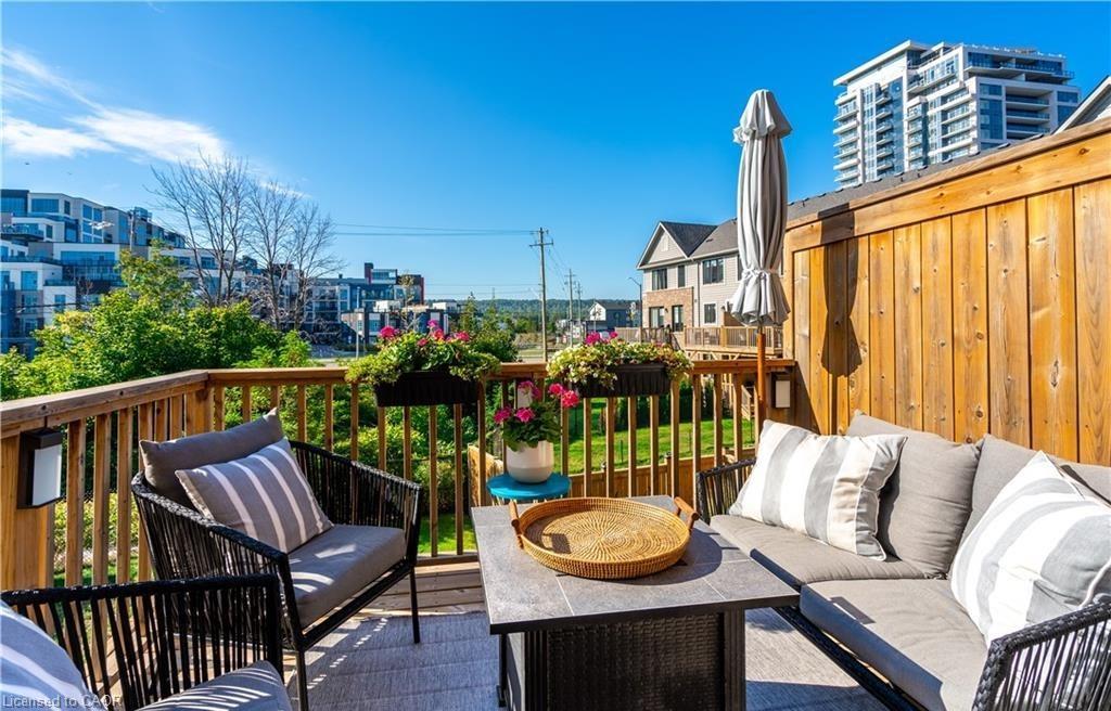 15 Pierre Trudeau Lane, Grimsby, ON - Outdoor With Deck Patio Veranda