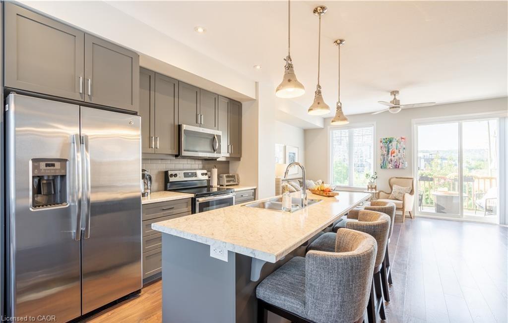15 Pierre Trudeau Lane, Grimsby, ON - Indoor Photo Showing Kitchen With Stainless Steel Kitchen With Double Sink With Upgraded Kitchen