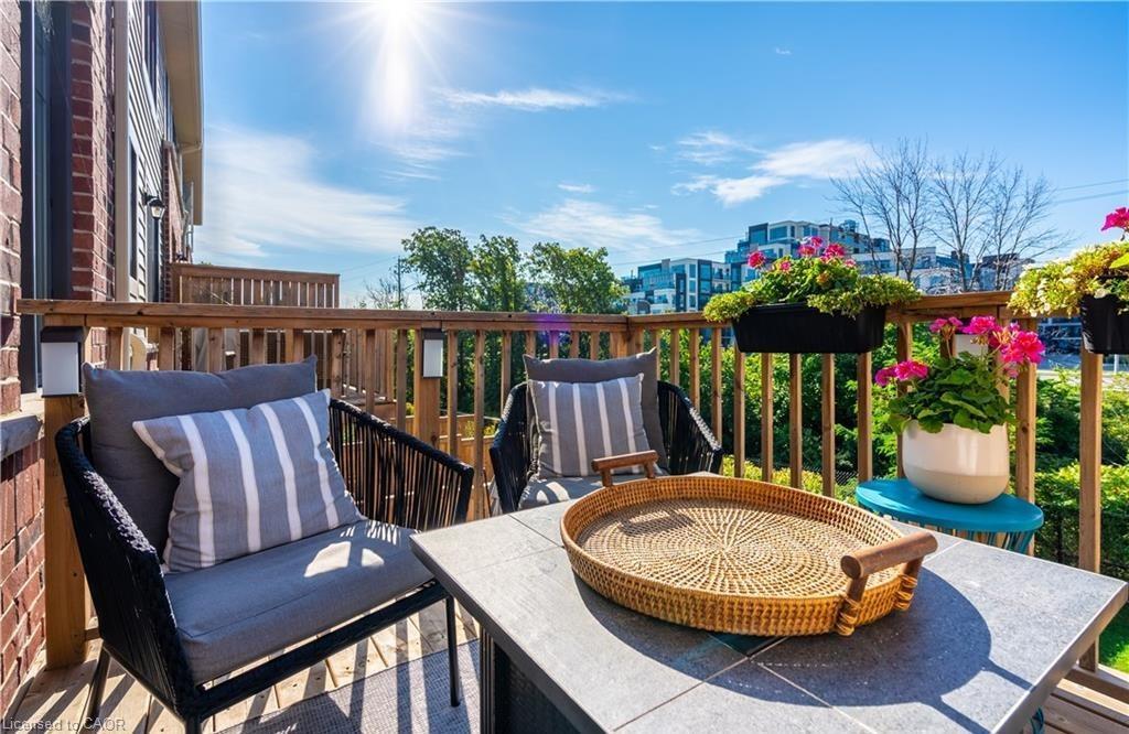 15 Pierre Trudeau Lane, Grimsby, ON - Outdoor With Deck Patio Veranda With Exterior