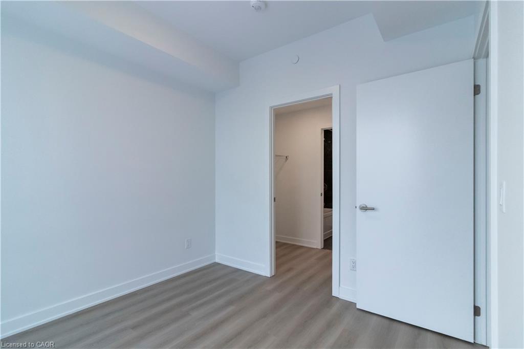 2302-25 Wellington Street S, Kitchener, ON - Indoor Photo Showing Other Room