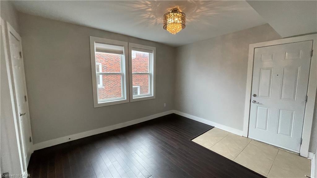 406-1544 King Street E, Hamilton, ON - Indoor Photo Showing Other Room