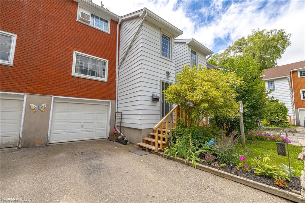 2-643 Albert Street, Waterloo, ON - Outdoor With Exterior