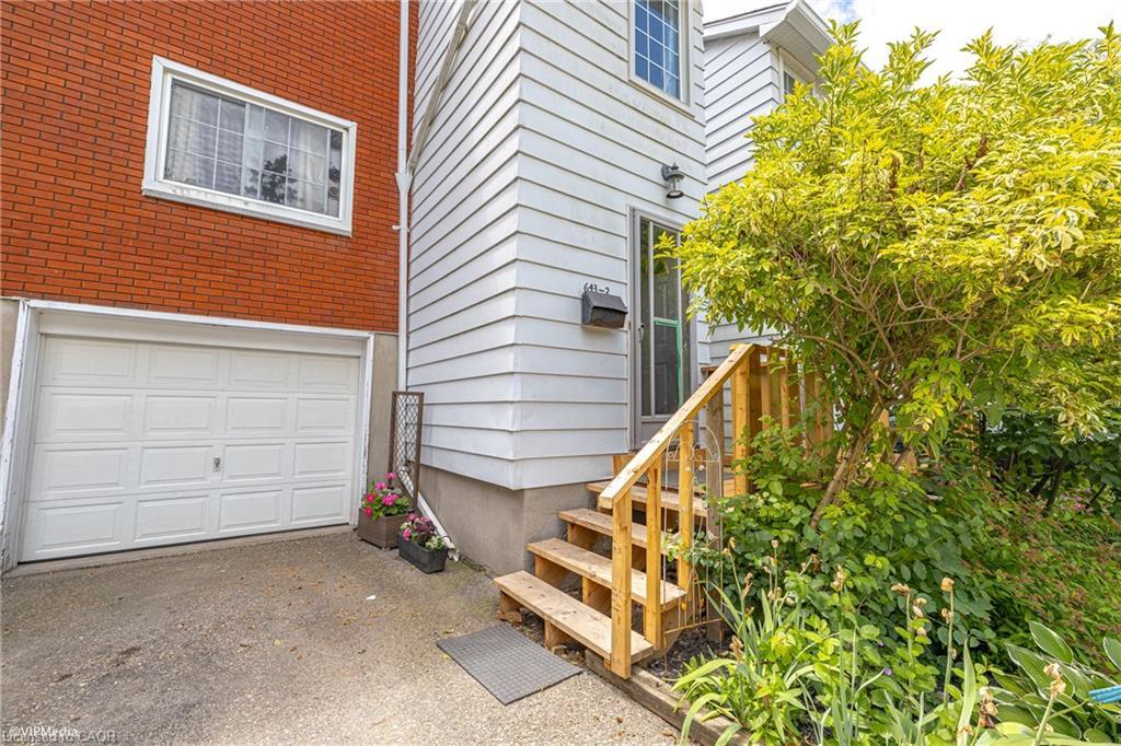 2-643 Albert Street, Waterloo, ON - Outdoor With Exterior