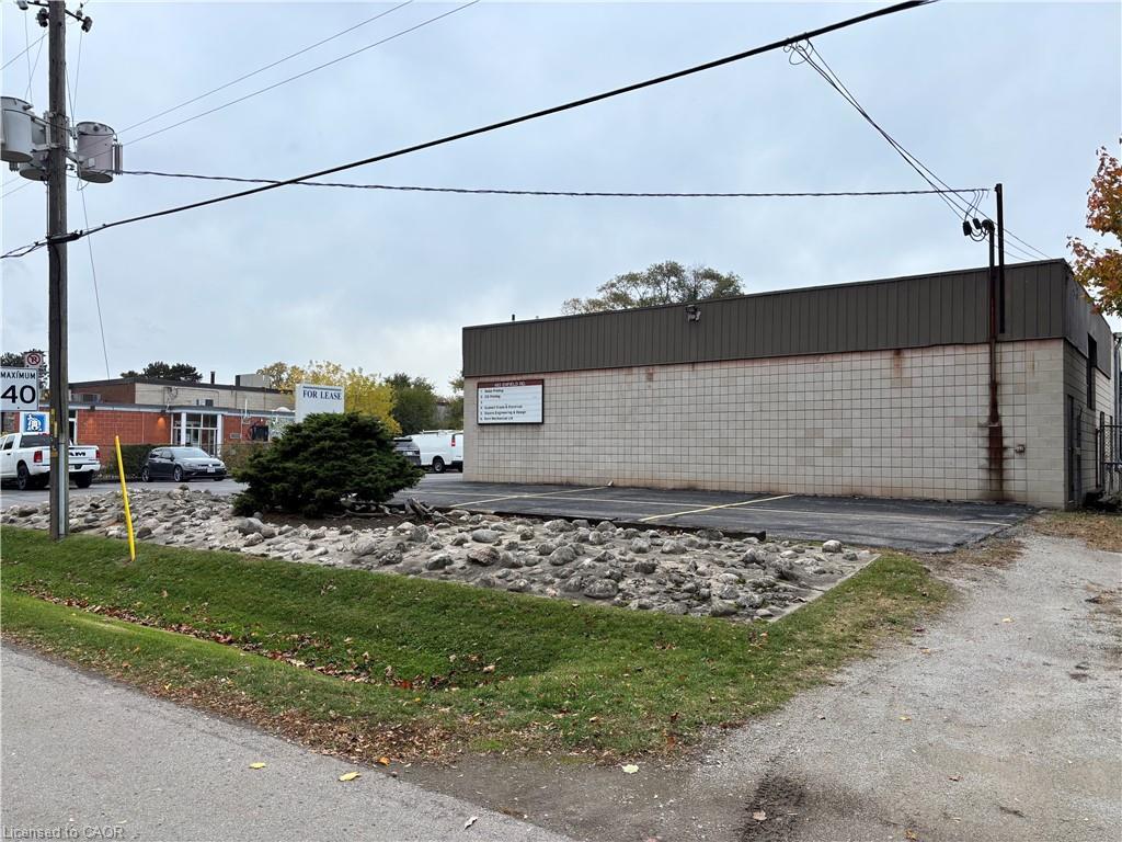 3-483 Enfield Road, Burlington, ON