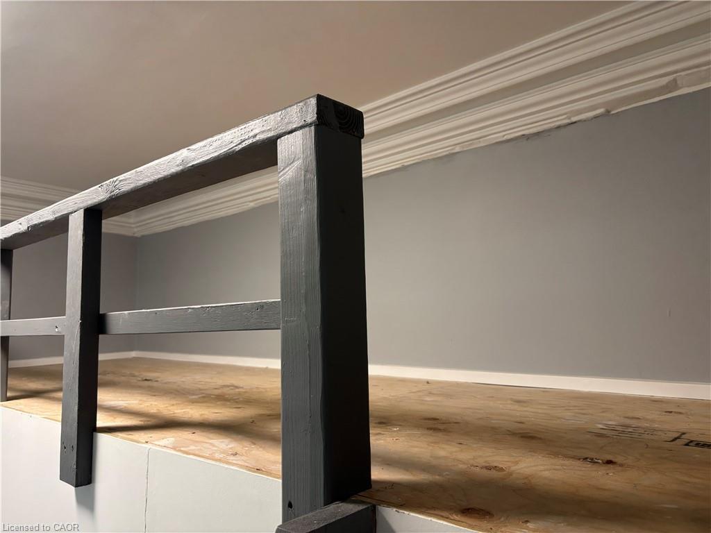 5-123 Macnab Street S, Hamilton, ON - Indoor