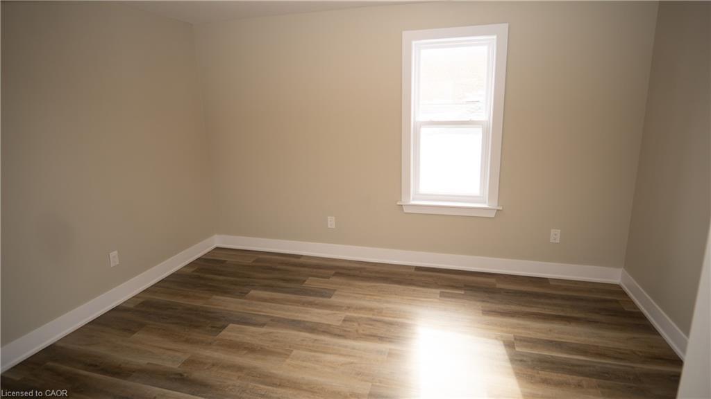 5-237 Hellems Avenue, Welland, ON - Indoor Photo Showing Other Room