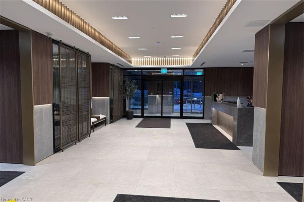 251-2501 Saw Whet Boulevard, Oakville, ON - Indoor Photo Showing Other Room