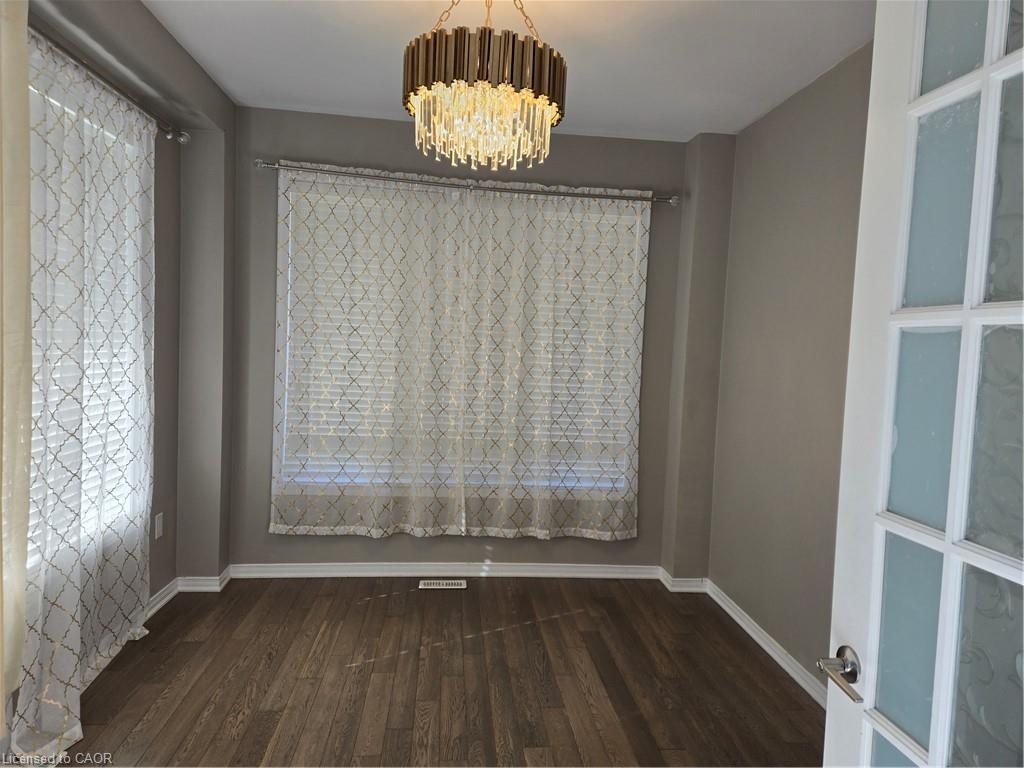 31 Cactus Crescent, Stoney Creek, ON - Indoor Photo Showing Other Room