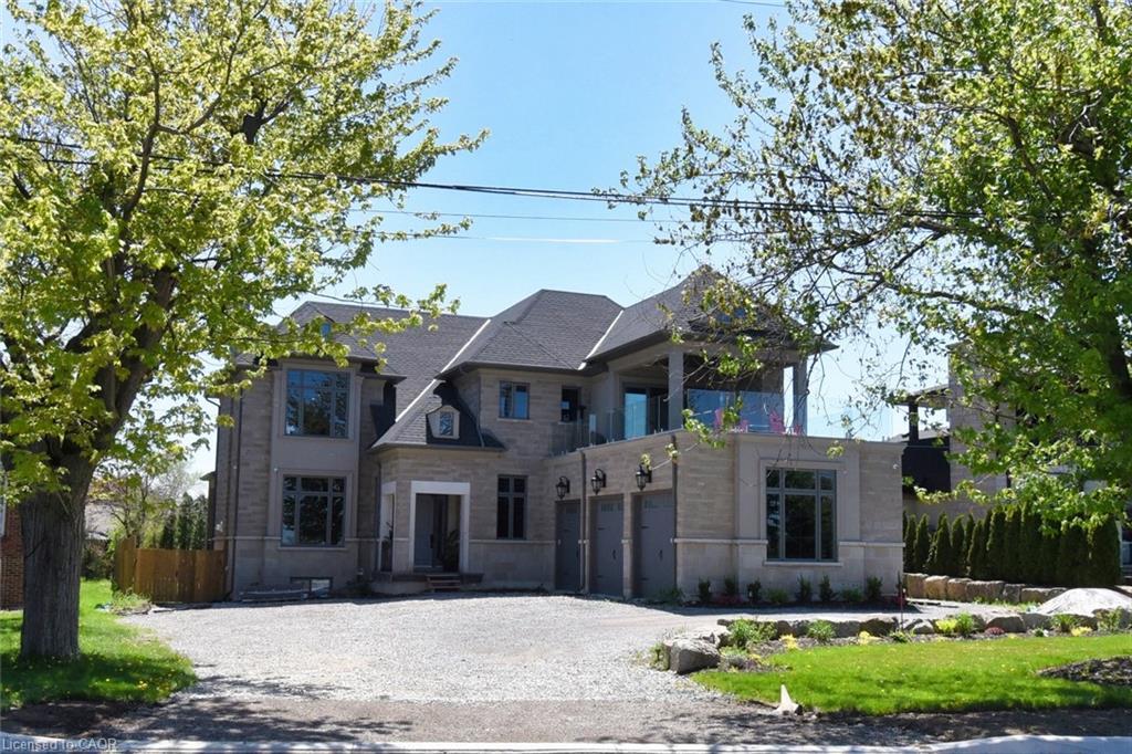 68 Mountain Brow Boulevard, Hamilton, ON - Outdoor With Facade