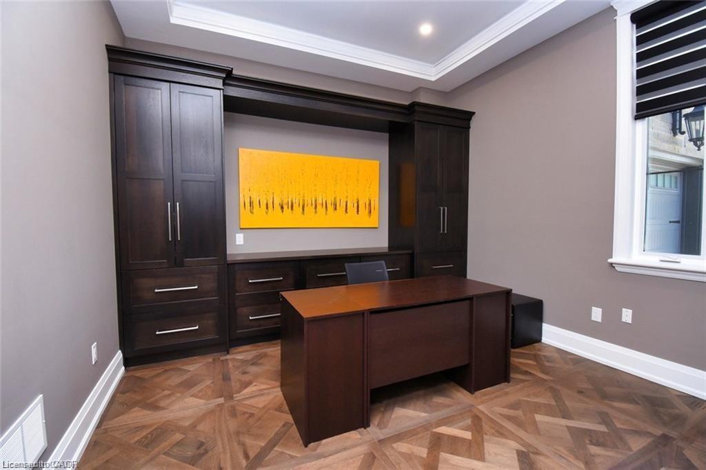 68 Mountain Brow Boulevard, Hamilton, ON - Indoor Photo Showing Other Room