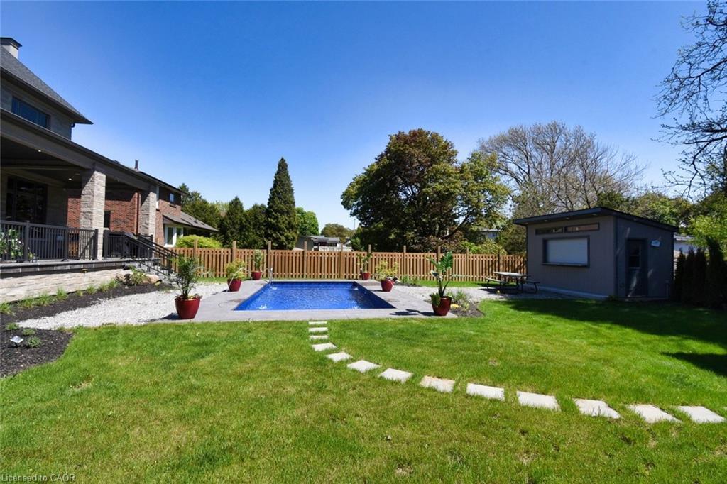 68 Mountain Brow Boulevard, Hamilton, ON - Outdoor With In Ground Pool With Deck Patio Veranda