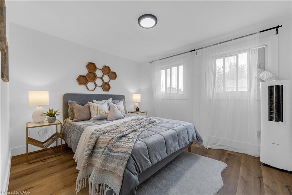 10-1255 Upper Gage Avenue, Hamilton, ON - Indoor Photo Showing Bedroom