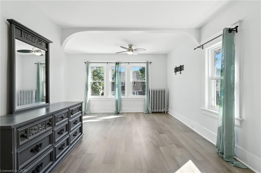 5039 Armoury Street, Niagara Falls, ON - Indoor