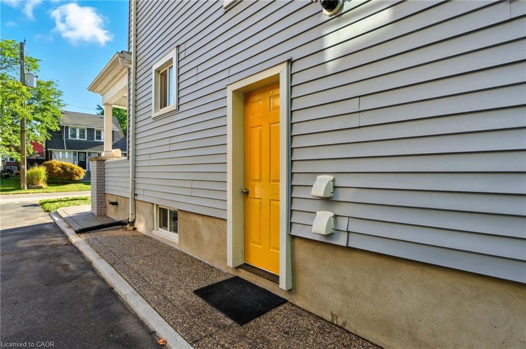 5039 Armoury Street, Niagara Falls, ON - Outdoor With Exterior