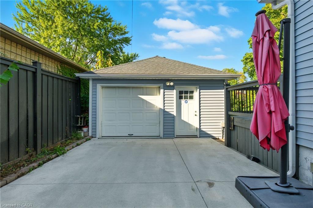 5039 Armoury Street, Niagara Falls, ON - Outdoor With Exterior