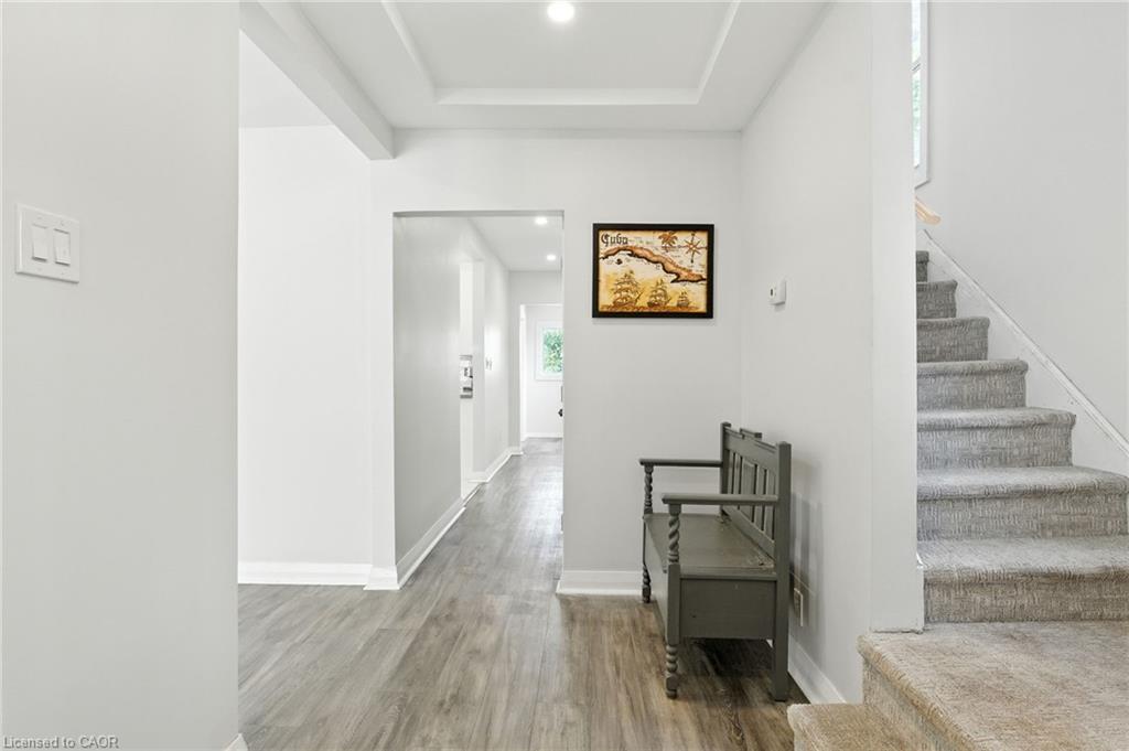 5039 Armoury Street, Niagara Falls, ON - Indoor Photo Showing Other Room