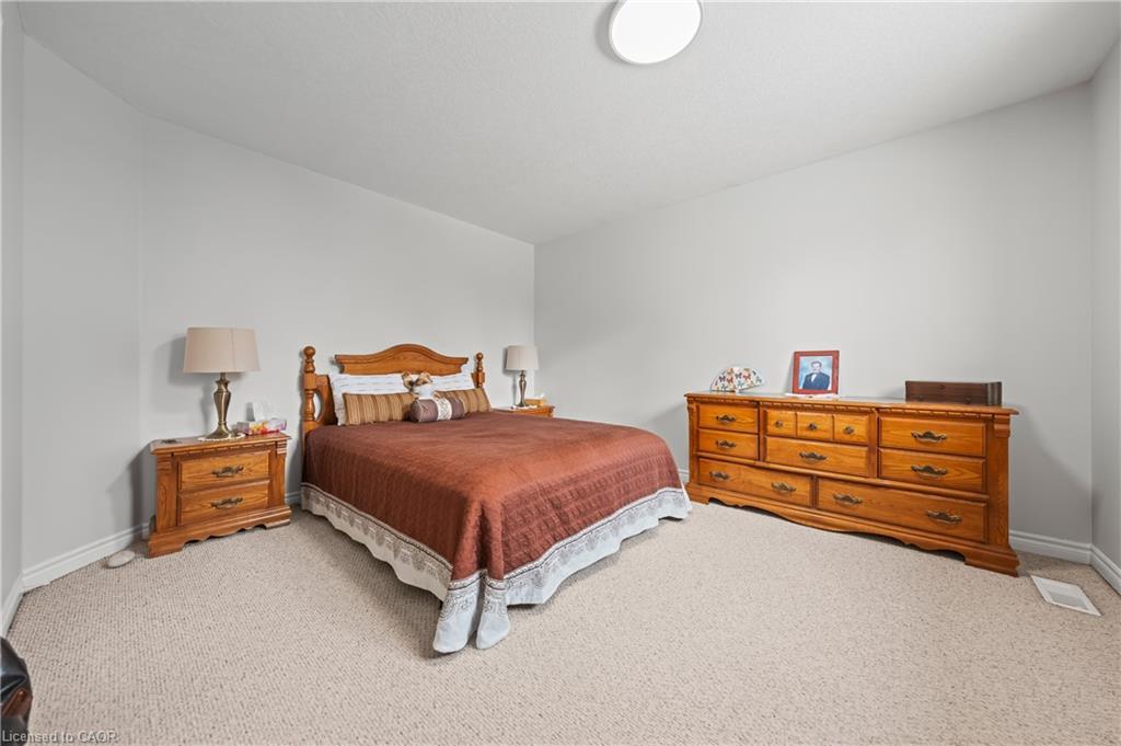 44 Dineen Court, Kitchener, ON - Indoor Photo Showing Bedroom