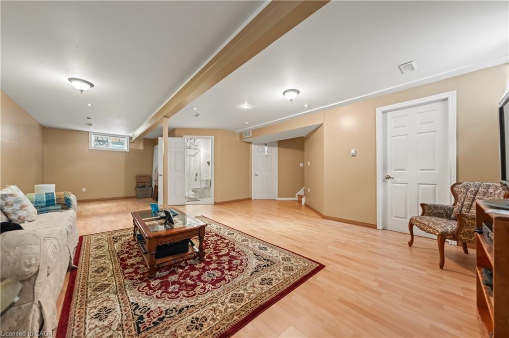 44 Dineen Court, Kitchener, ON - Indoor Photo Showing Other Room