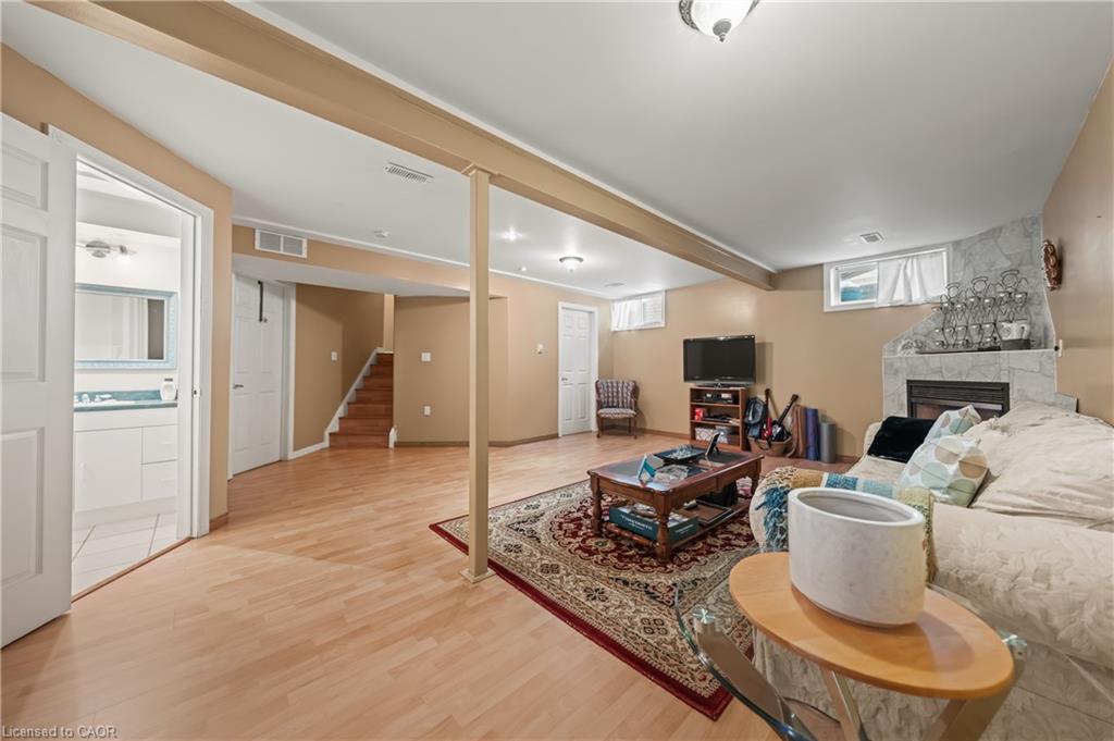 44 Dineen Court, Kitchener, ON - Indoor