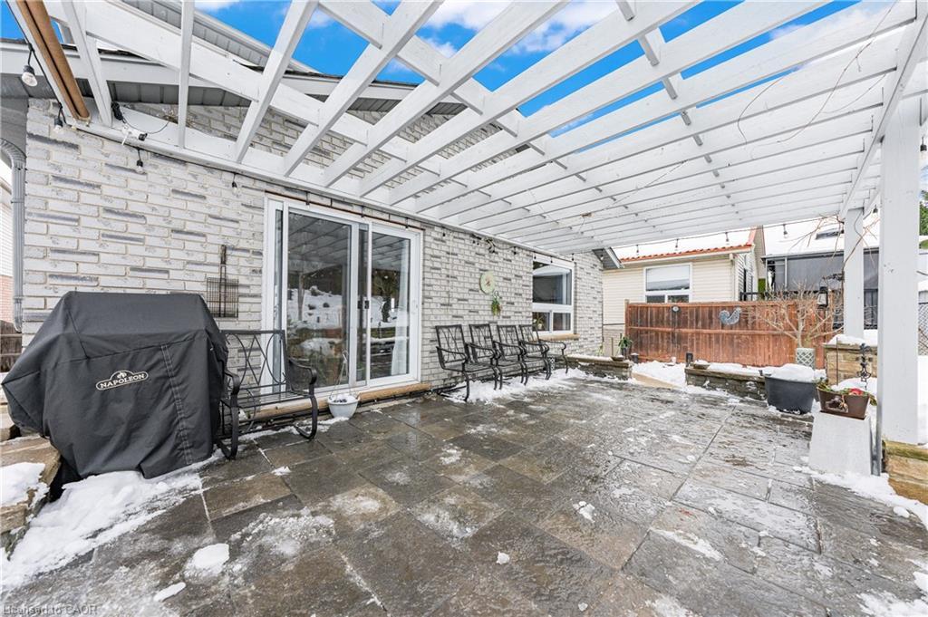 44 Dineen Court, Kitchener, ON - Outdoor With Deck Patio Veranda