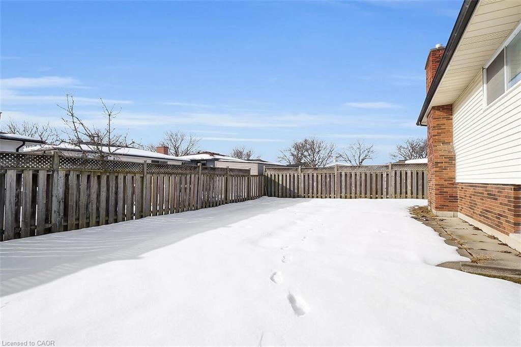17 Locust Crescent, London, ON - Outdoor With Exterior