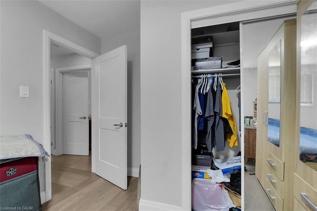 17 Locust Crescent, London, ON - Indoor Photo Showing Other Room