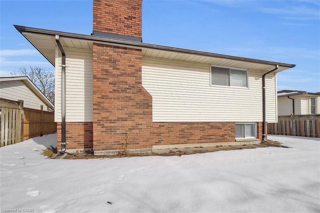 17 Locust Crescent, London, ON - Outdoor With Exterior