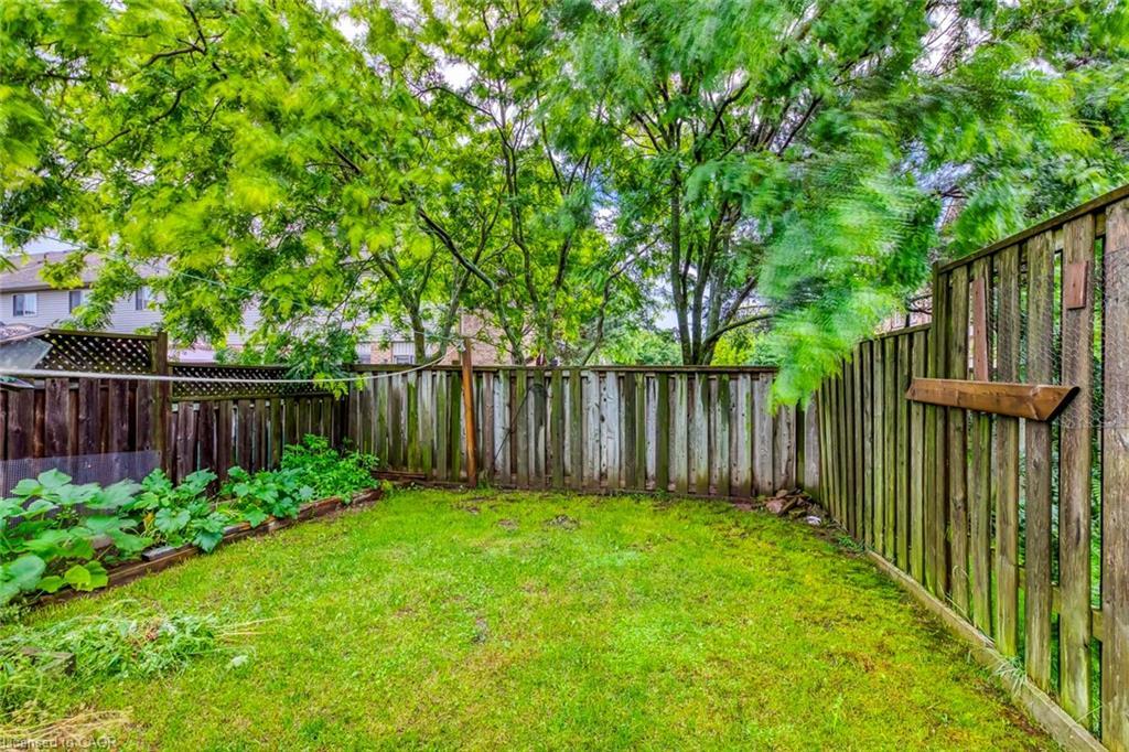 4084 Kryzan Drive, Burlington, ON - Outdoor With Backyard