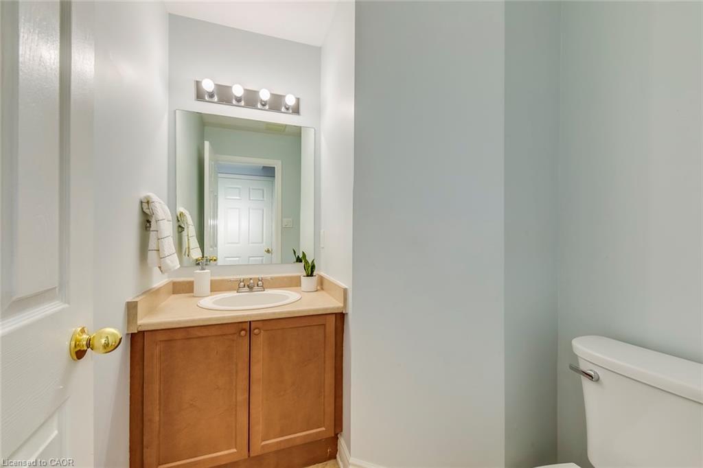 4084 Kryzan Drive, Burlington, ON - Indoor Photo Showing Bathroom