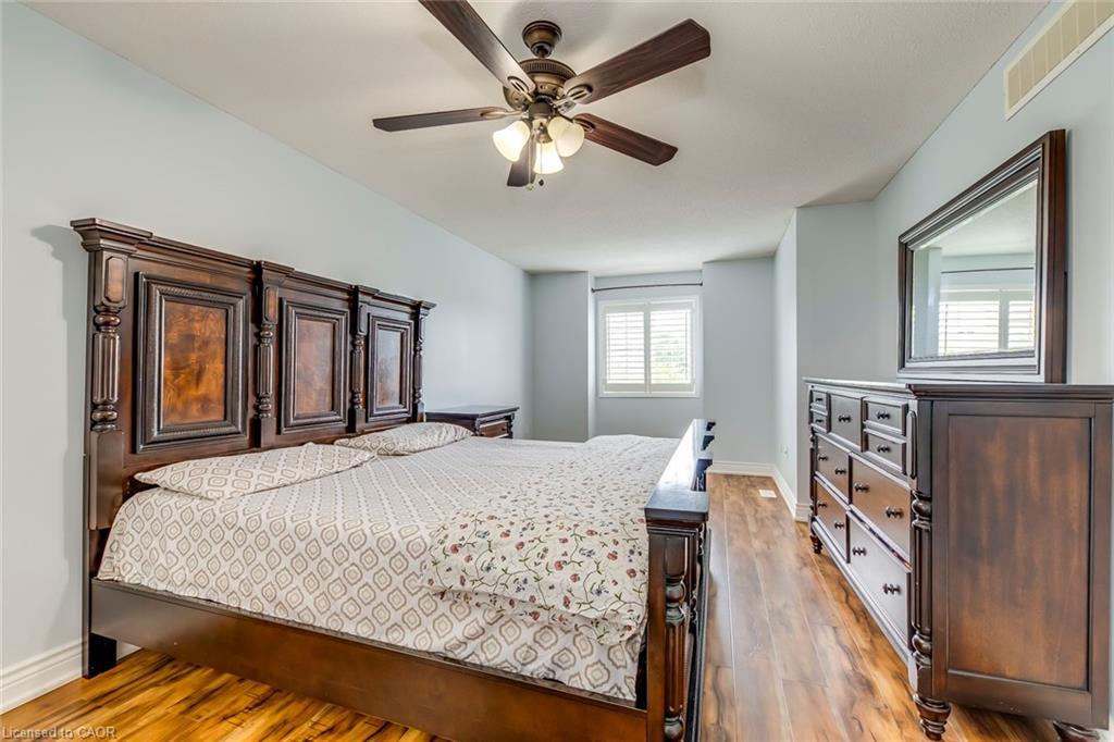 4084 Kryzan Drive, Burlington, ON - Indoor Photo Showing Bedroom