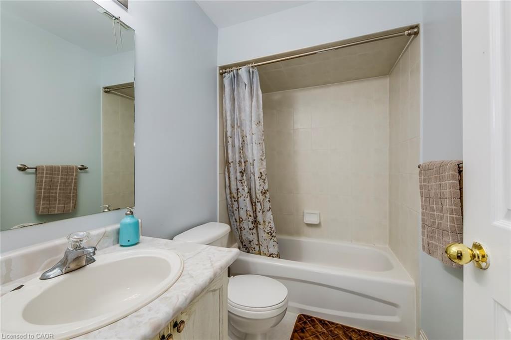 4084 Kryzan Drive, Burlington, ON - Indoor Photo Showing Bathroom