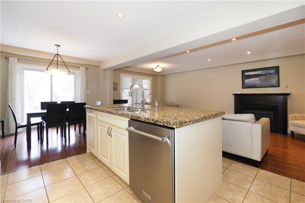 33 Huck Crescent, Kitchener, ON - Indoor Photo Showing Kitchen With Double Sink