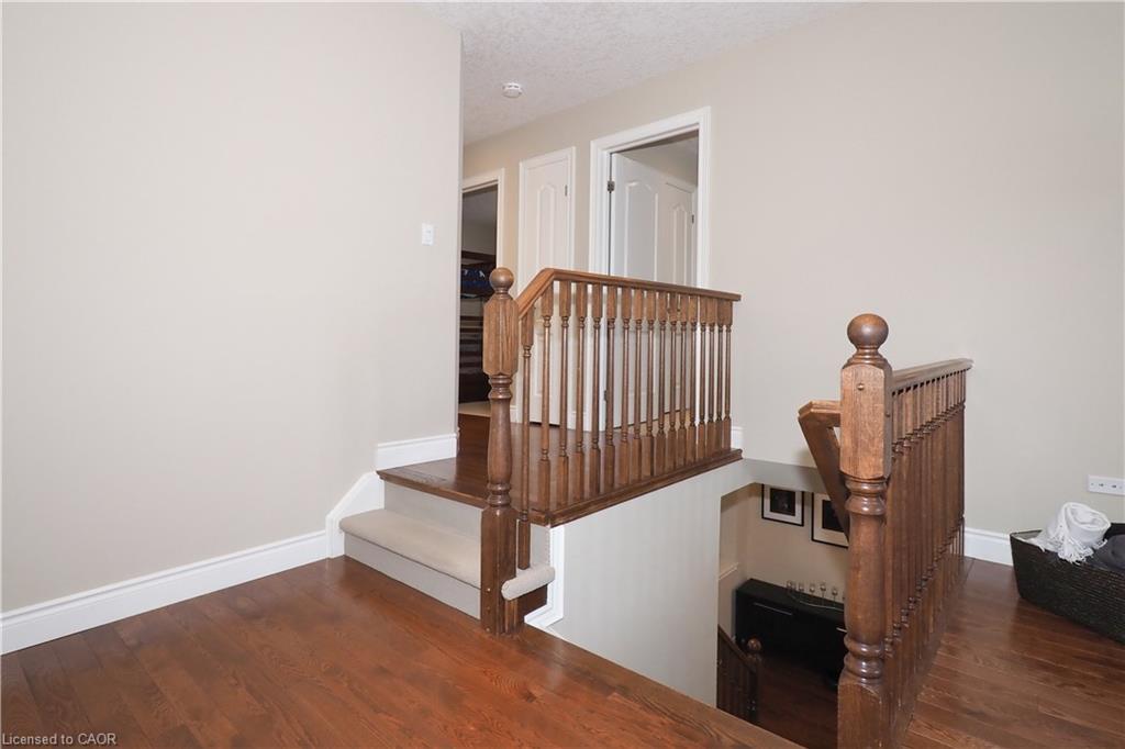 33 Huck Crescent, Kitchener, ON - Indoor Photo Showing Other Room