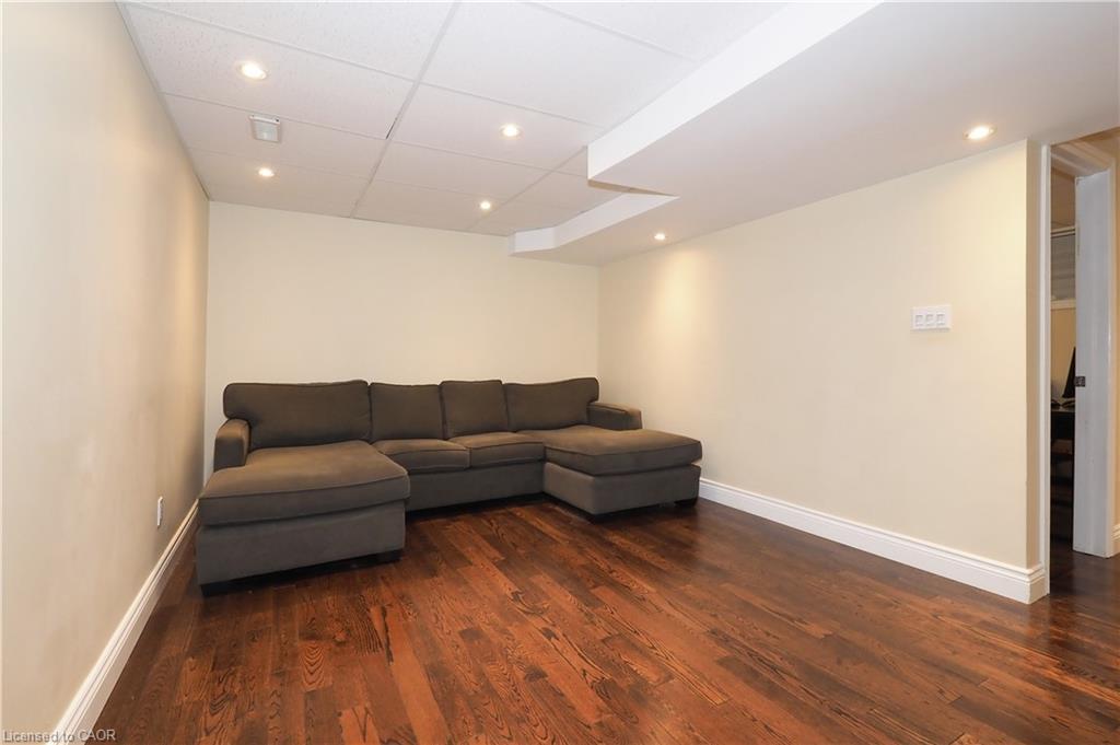 33 Huck Crescent, Kitchener, ON - Indoor